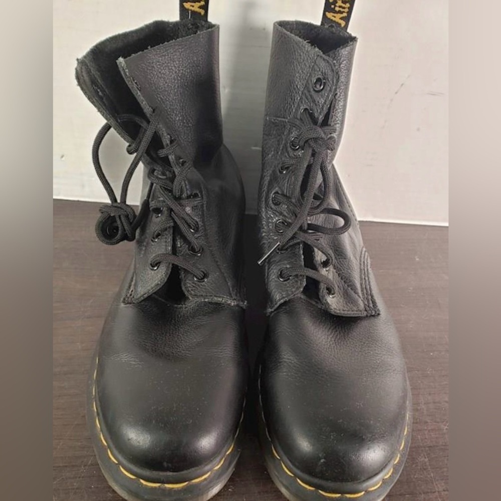 Dr. Martens 1360 made In Lao PDR (Laos).
Black Leather Combat Boots Men's 10